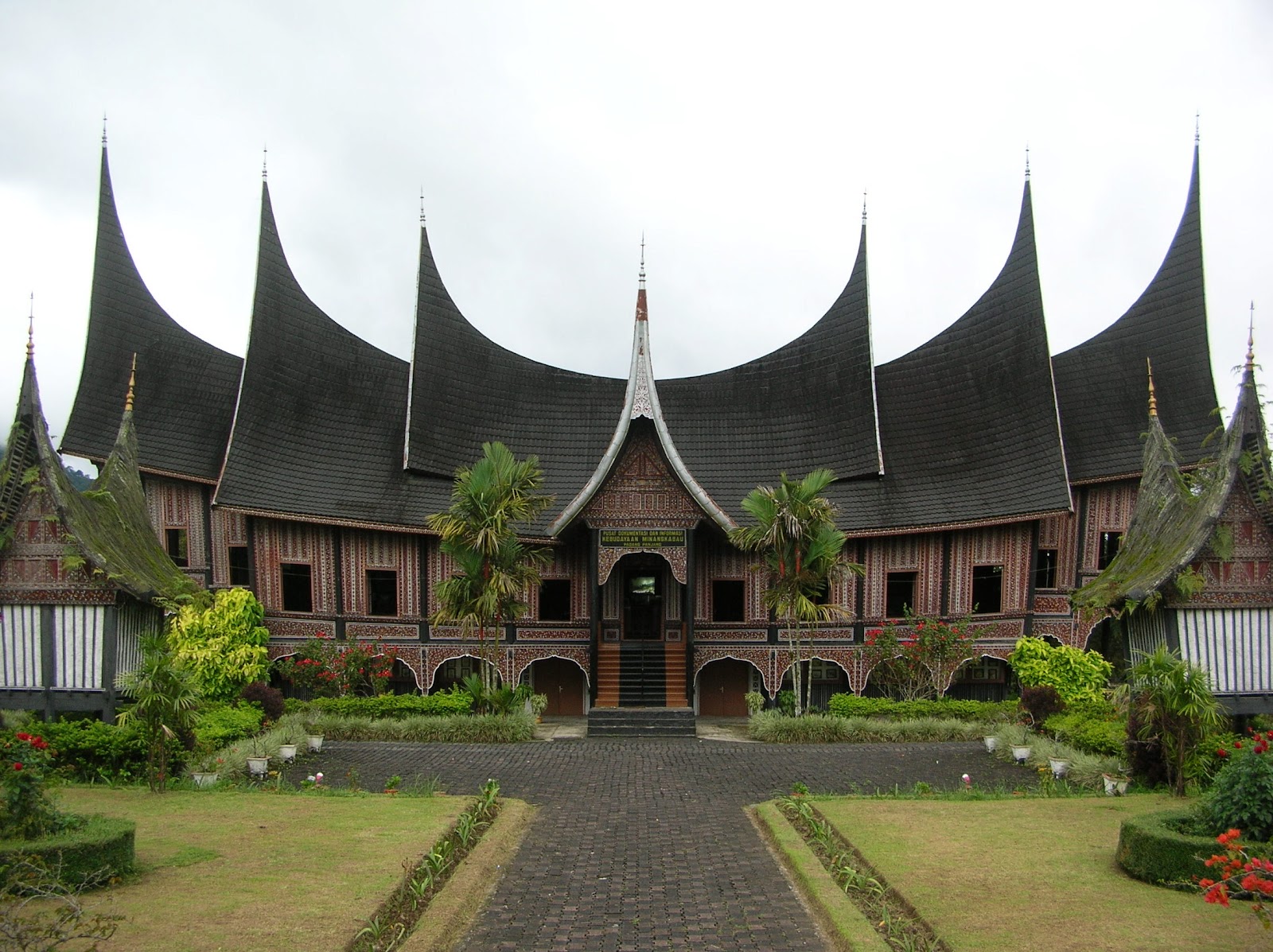 Rumah Adat Sumatra Barat Budaya Indonesia